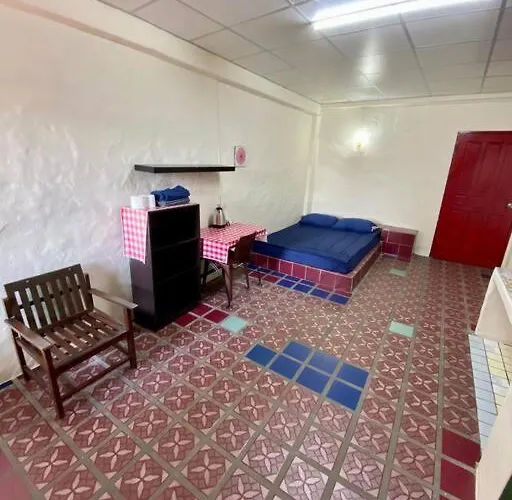 公寓 Ratanawong Place 403 曼谷